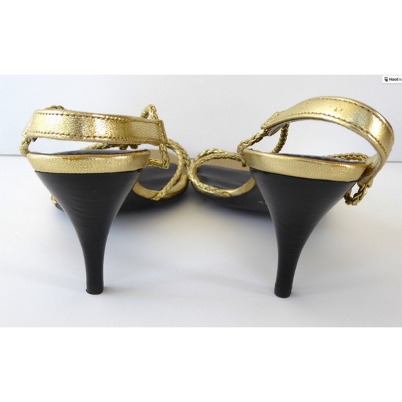 🆕🎁 NWT Burberry strappy gold leather sandals 10 - Picture 8 of 8